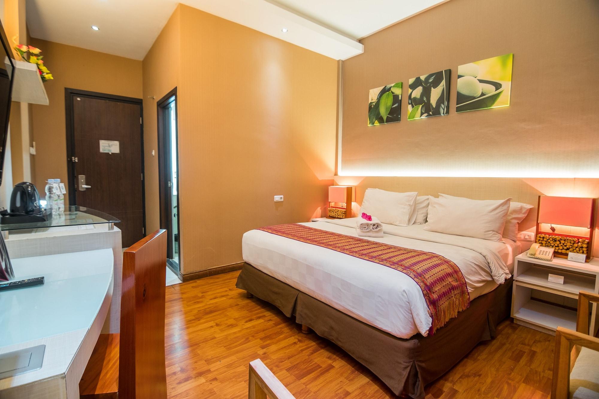 Oxville Hotel Паданг Екстер'єр фото