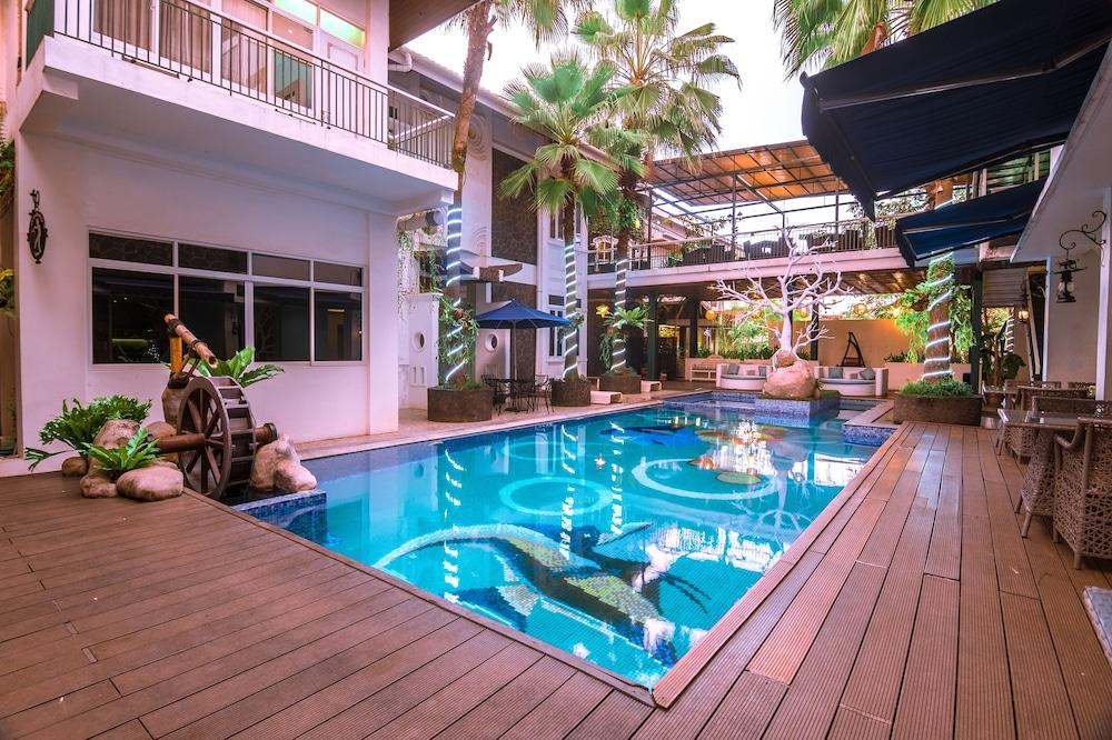 Oxville Hotel Паданг Екстер'єр фото