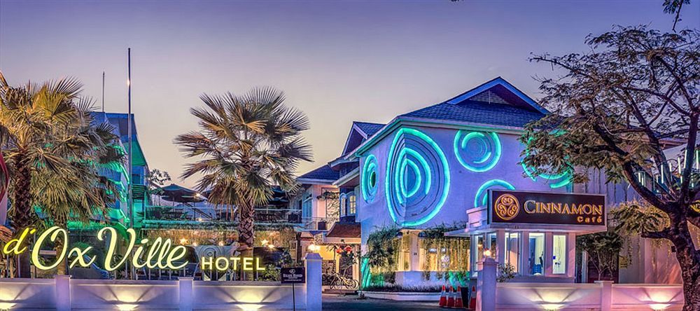 Oxville Hotel Паданг Екстер'єр фото